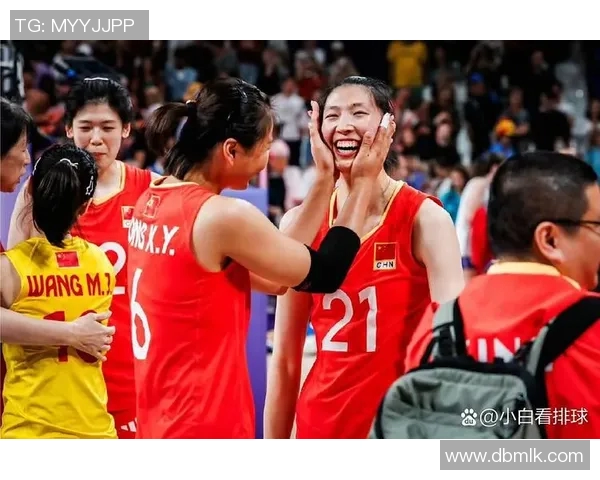 八一女排与河南女排激战正酣谁将赢得这场巅峰对决的荣耀 八一女排与河南女排激战正酣谁将赢得这场巅峰对决的荣耀