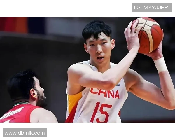 周琦在国际赛场的崛起与挑战：从篮球新星到中国男篮的核心力量