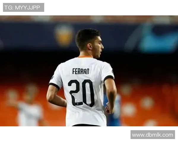 费兰托雷斯的足球之路:从青训新星到欧洲顶级前锋的成长历程 费兰托雷斯的足球之路:从青训新星到欧洲顶级前锋的成长历程