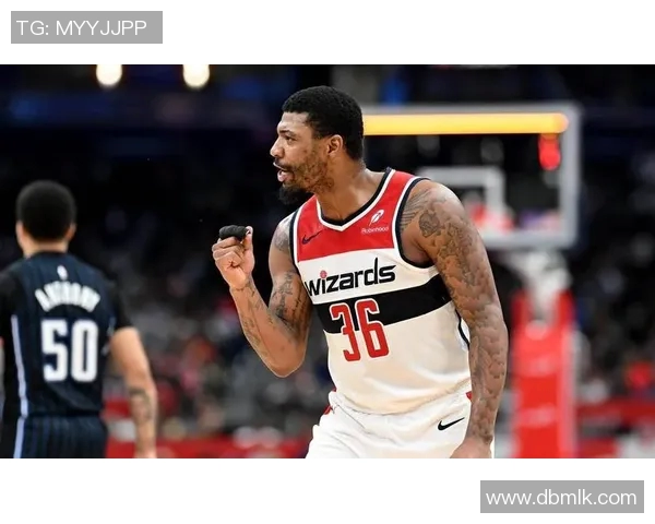 马库斯斯马特的篮球之路与个人成长故事探讨 马库斯斯马特的篮球之路与个人成长故事探讨