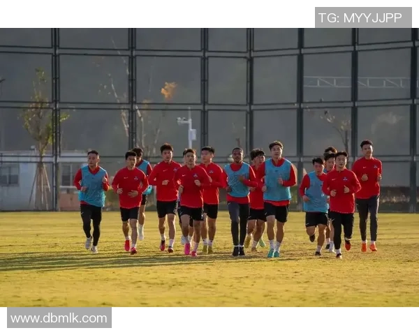 湛江足球对决梅州足球激战在即期待精彩赛事与球员表现