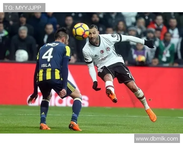 迪巴拉的足球之路:从天才少年到世界级球星的蜕变与挑战