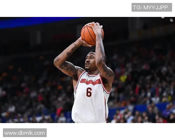 马尚布鲁克斯：从篮球场上的传奇到生活中的奋斗者