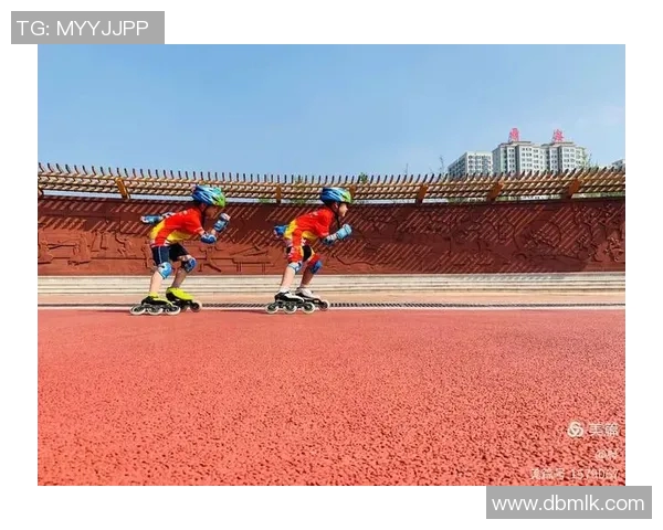 武汉滑板队默契配合探秘：团队精神与技巧的完美结合